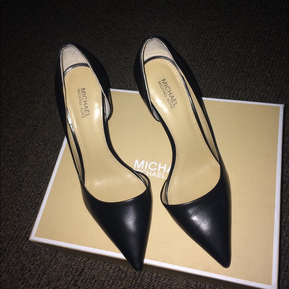 Limited edition Michael Kors Black d’Orsay heels